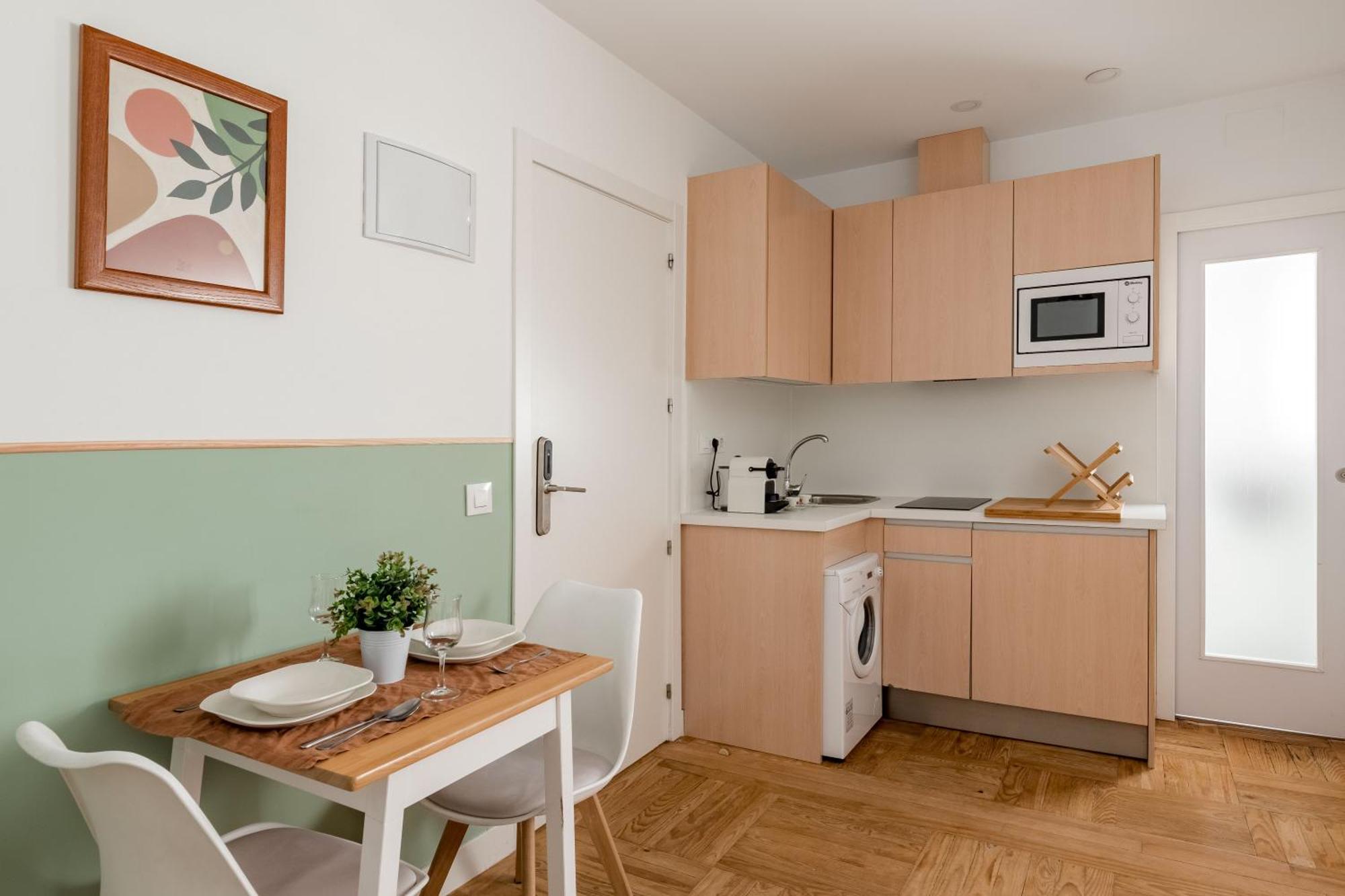 Charming Sol Studios Мадрид Экстерьер фото