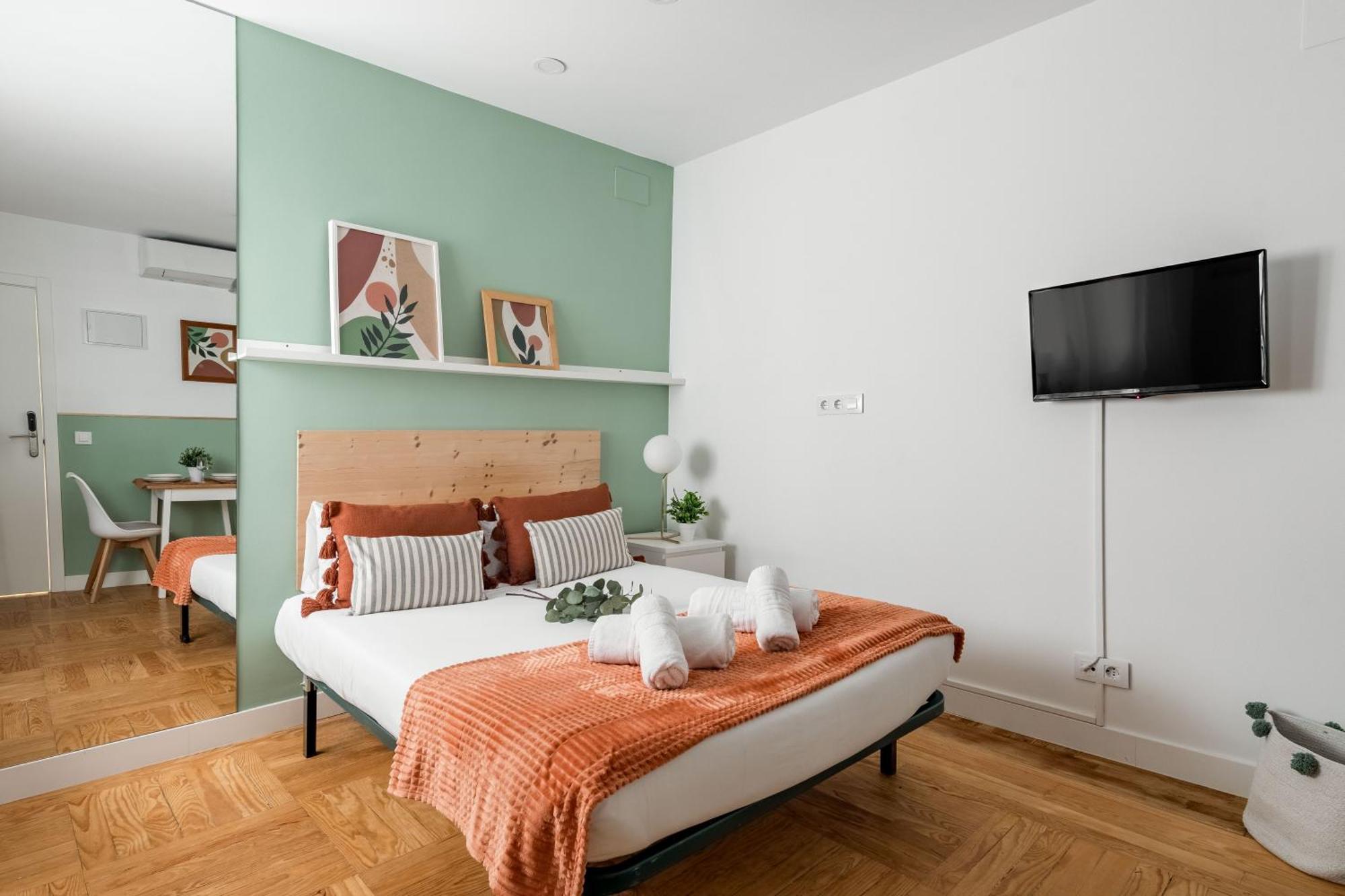 Charming Sol Studios Мадрид Экстерьер фото