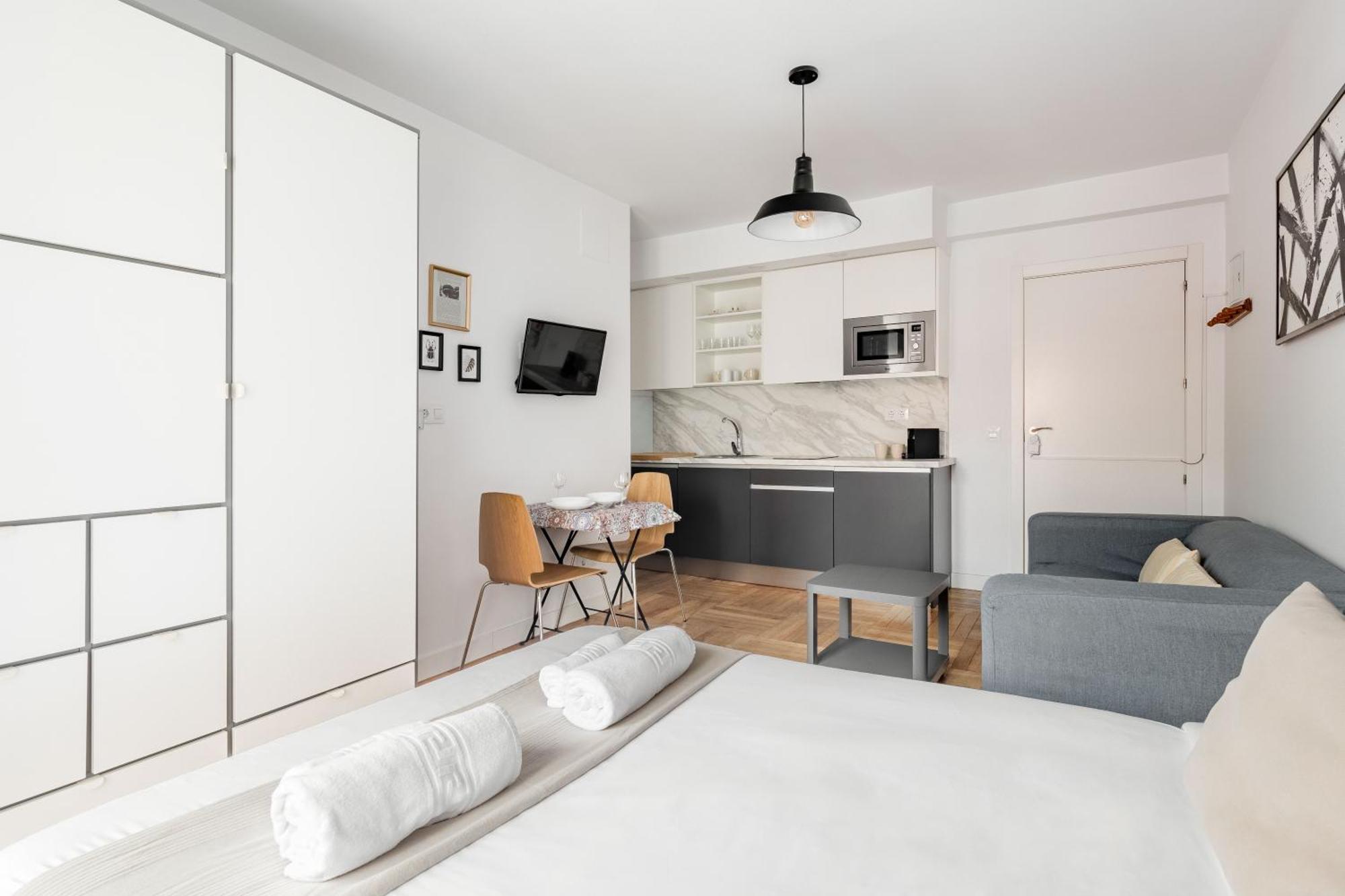 Charming Sol Studios Мадрид Экстерьер фото